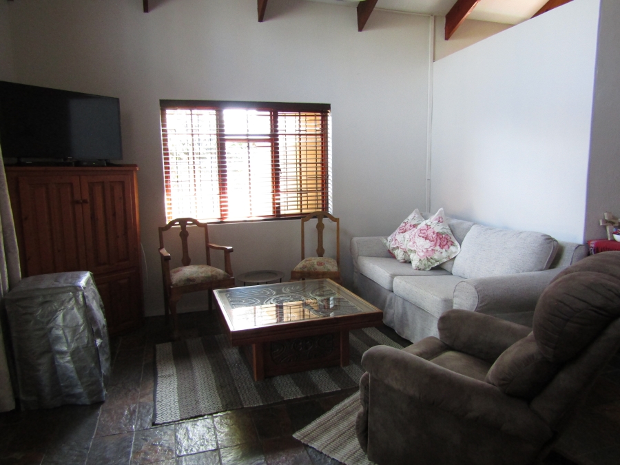 3 Bedroom Property for Sale in Humansdorp Eastern Cape